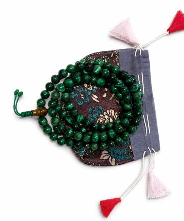 MALACHITE with Tibetan Guru bead - 108 mala